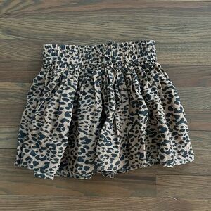Gap kids leopard pull on size size 8